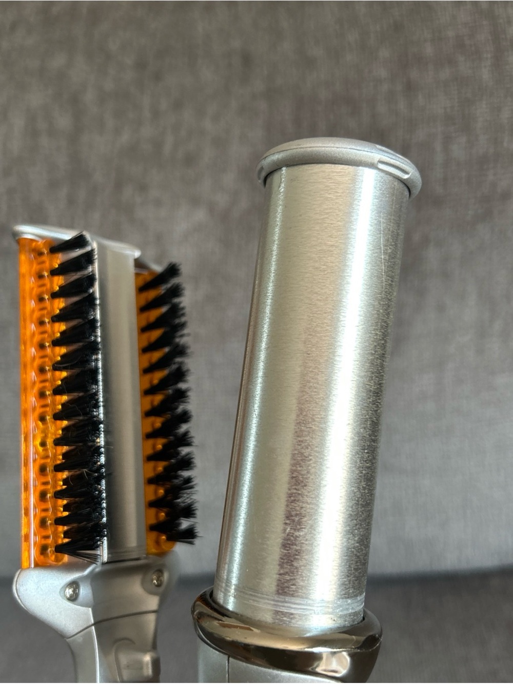InStyler Original Rotating Hot Iron Brush 1.25" Barrel Silver Orange IS1001 - Picture 6 of 10
